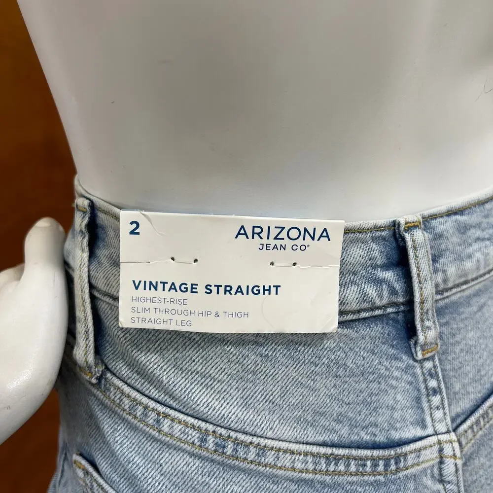 Arizona Women's Highest Rise Vintage Straight Leg Jean Size 2